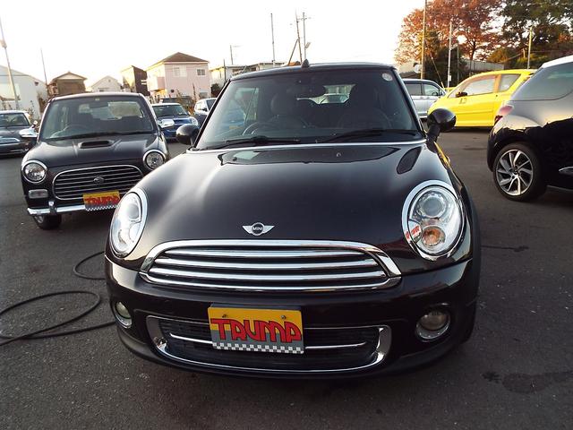 ＭＩＮＩ クーパー　コンバーチブル　ハイゲート　ワンオーナー特別限定車禁煙車電動オープンカー本革シート（3枚目）