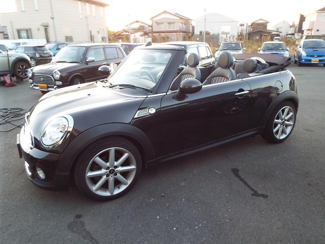 ＭＩＮＩ クーパー　コンバーチブル　ハイゲート　ワンオーナー特別限定車禁煙車電動オープンカー本革シート（11枚目）