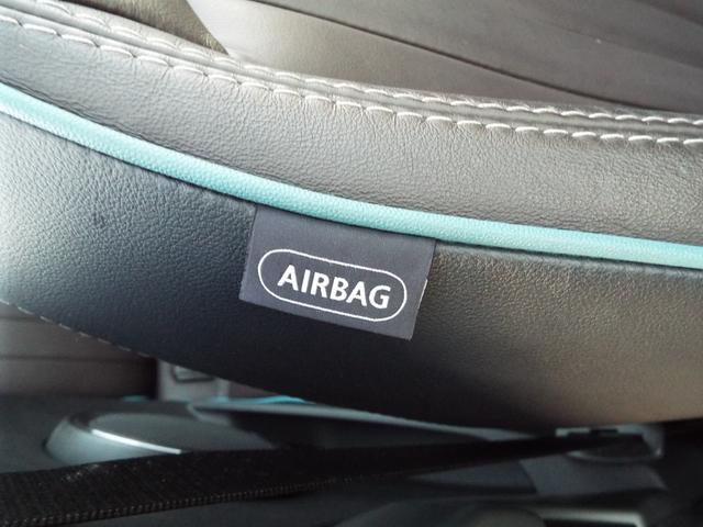 ＭＩＮＩ クーパー　コンバーチブル　ハイゲート　ワンオーナー特別限定車禁煙車電動オープンカー本革シート（16枚目）