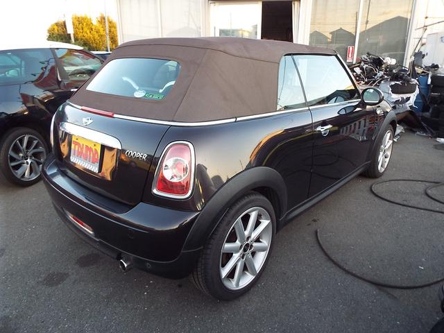 ＭＩＮＩ クーパー　コンバーチブル　ハイゲート　ワンオーナー特別限定車禁煙車電動オープンカー本革シート（20枚目）