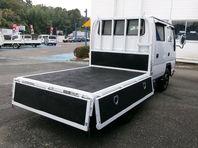 エルフトラック Ｗキャブフラットロー　Ｗキャブ　１．７５ｔ　低床　オートマ　リアヒーター（20枚目）