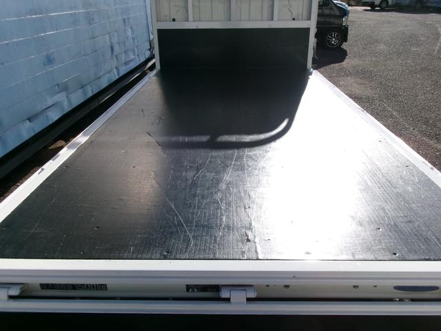 トヨエース ロングジャストロー　１．５ｔ　１０尺ボディ　木製床　オートマ　普通免許（23枚目）