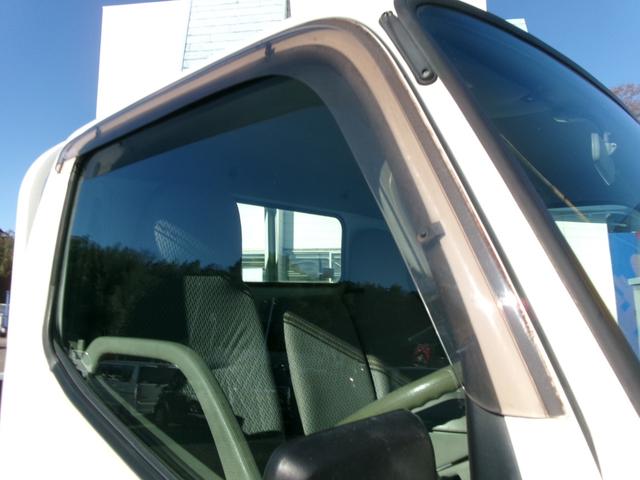 トヨエース ロングジャストロー　１．５ｔ　１０尺ボディ　木製床　オートマ　普通免許（30枚目）