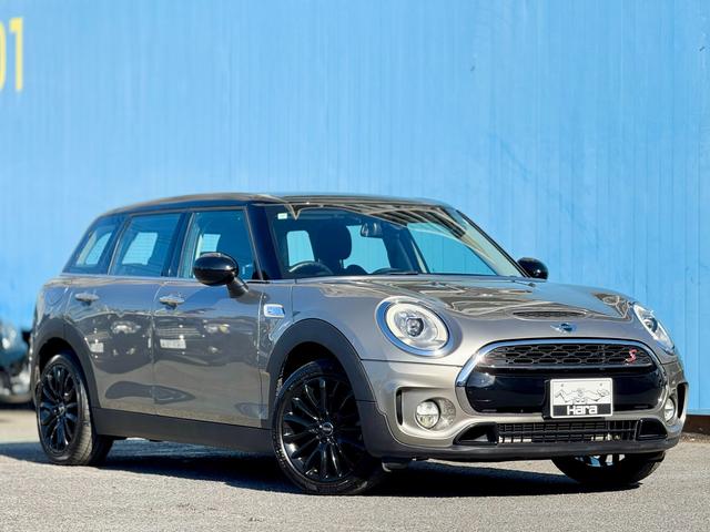 ＭＩＮＩ クーパーＳ　クラブマン　純正ナビ　ＢＴオーディオ　バックカメラ　ＵＳＢ接続　音楽録音機能　クルーズコントロール　ＥＴＣ２．０　ＬＥＤライト　ＬＥＤフロントフォグ　デイライト　純正アルミ　禁煙車　リアソナー　オートワイパー（8枚目）