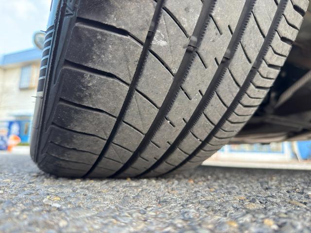 ＭＩＮＩ クーパーＳ　クラブマン　純正ナビ　ＢＴオーディオ　バックカメラ　ＵＳＢ接続　音楽録音機能　クルーズコントロール　ＥＴＣ２．０　ＬＥＤライト　ＬＥＤフロントフォグ　デイライト　純正アルミ　禁煙車　リアソナー　オートワイパー（31枚目）