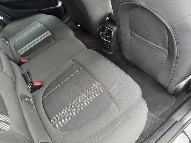 ＭＩＮＩ クーパーＳ　クラブマン　純正ナビ　ＢＴオーディオ　バックカメラ　ＵＳＢ接続　音楽録音機能　クルーズコントロール　ＥＴＣ２．０　ＬＥＤライト　ＬＥＤフロントフォグ　デイライト　純正アルミ　禁煙車　リアソナー　オートワイパー（50枚目）