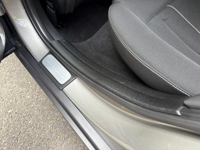 ＭＩＮＩ クーパーＳ　クラブマン　純正ナビ　ＢＴオーディオ　バックカメラ　ＵＳＢ接続　音楽録音機能　クルーズコントロール　ＥＴＣ２．０　ＬＥＤライト　ＬＥＤフロントフォグ　デイライト　純正アルミ　禁煙車　リアソナー　オートワイパー（58枚目）