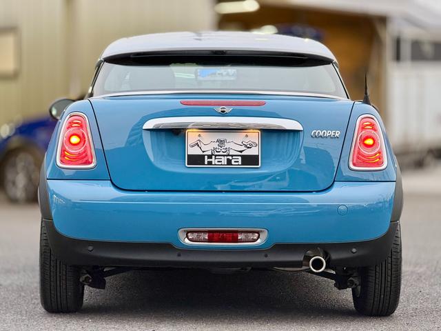 MINI クーパー クーペ レザーシート HIDヘッドライト 純正アルミホイール パドルシフト 社外シートヒーター リアソナー 電動リアスポイラー 社外デジタルインナーミラー オートエアコン 禁煙車 カイトブルー ETC(10枚目)