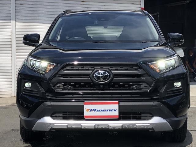 ＲＡＶ４ アドベンチャー　パノラマムーンルーフ　デジタルインナーミラー　セーフティＳ　１０．５インチディスプレイ　ＢＴ・ＵＳＢ　全方位カメラ　電動バックドア　温冷シート　ＬＥＤオートライト　　プリクラッシュ　レーダークルーズ（4枚目）