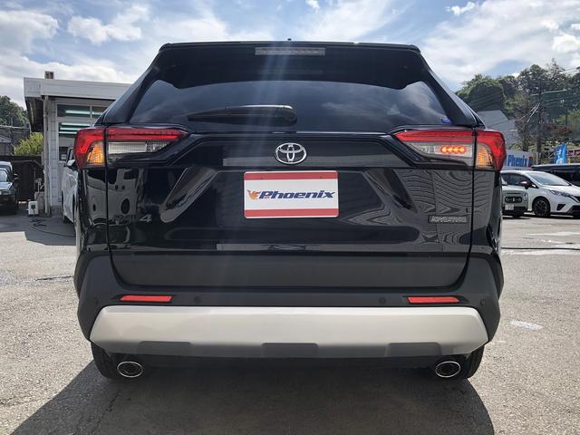 ＲＡＶ４ アドベンチャー　パノラマムーンルーフ　デジタルインナーミラー　セーフティＳ　１０．５インチディスプレイ　ＢＴ・ＵＳＢ　全方位カメラ　電動バックドア　温冷シート　ＬＥＤオートライト　　プリクラッシュ　レーダークルーズ（8枚目）