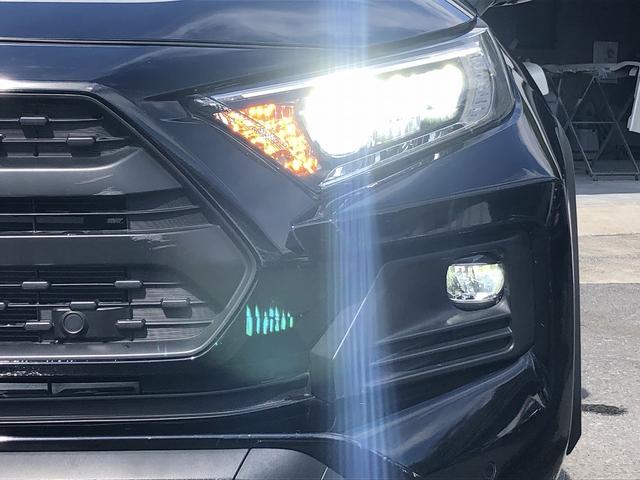 ＲＡＶ４ アドベンチャー　パノラマムーンルーフ　デジタルインナーミラー　セーフティＳ　１０．５インチディスプレイ　ＢＴ・ＵＳＢ　全方位カメラ　電動バックドア　温冷シート　ＬＥＤオートライト　　プリクラッシュ　レーダークルーズ（12枚目）