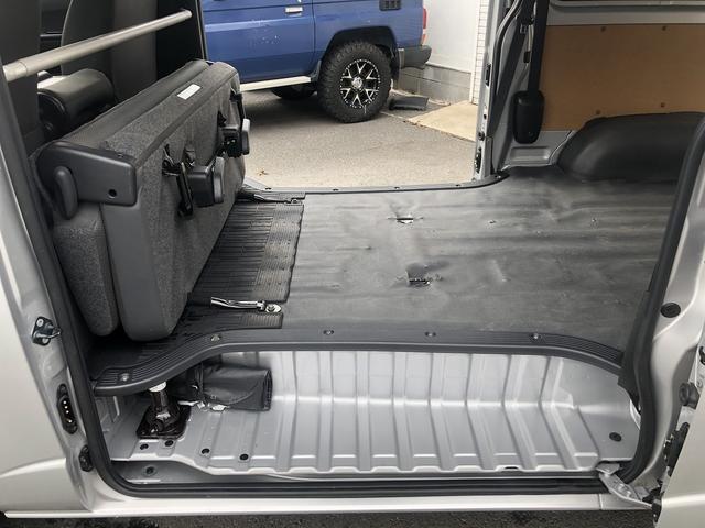 ハイエースバン ロングDX GLパッケージ 5ドア 5型 6人乗り 6速AT メモリナビ フルセグTV DVD再生 Bluetooth接続 バックカメラ ETC2.0 ドラレコ LEDヘッドライト キーレススタート 両側スライドドア 電格ミラー(30枚目)