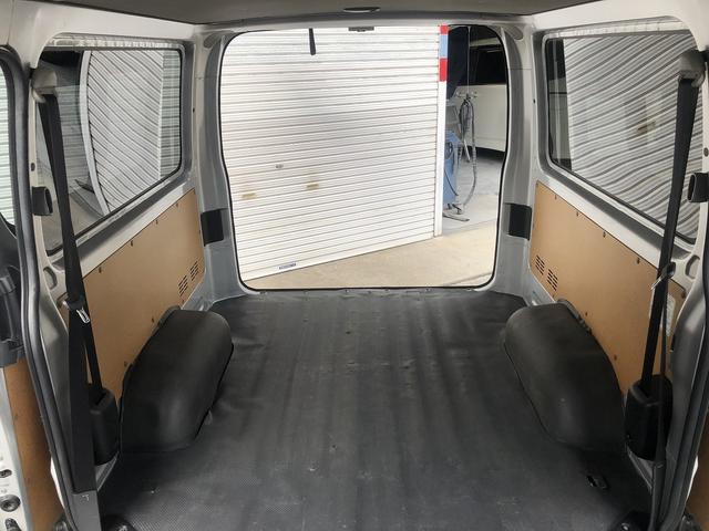ハイエースバン ロングDX GLパッケージ 5ドア 5型 6人乗り 6速AT メモリナビ フルセグTV DVD再生 Bluetooth接続 バックカメラ ETC2.0 ドラレコ LEDヘッドライト キーレススタート 両側スライドドア 電格ミラー(31枚目)