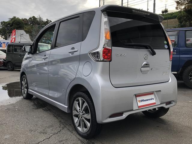 デイズ ハイウェイスター　Ｇターボ　禁煙車　フルセグＳＤナビ　Ｂｌｕｅｔｏｏｔｈ　ＤＶＤ　ＵＳＢ　アラウンドビューカメラ　ドラレコ　ＨＩＤオートライト　フォグランプ　純正１５インチＡＷ　ステアＳＷ　プッシュスタート　ＥＴＣ　スマートキー（9枚目）