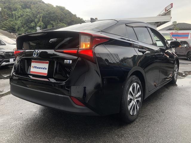 プリウス Ａプレミアム　後期　セーフティセンス　サンルーフ　メーカーナビ　Ｂｌｕｅｔｏｏｔｈ接続　バックカメラ　本革シート　温冷シート　インテリアパネル　駐車支援　ＢＳＭ　ＲＣＴＡ　Ｐソナー　ＡＣ１００Ｖ電源　ＥＴＣ２．０（7枚目）