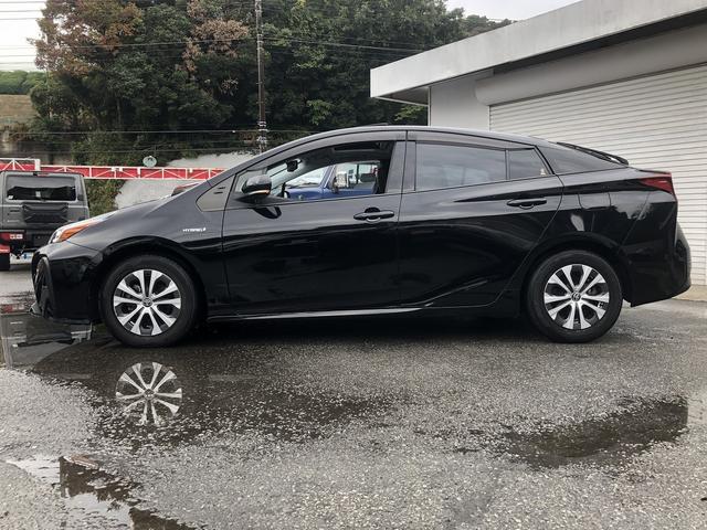 プリウス Ａプレミアム　後期　セーフティセンス　サンルーフ　メーカーナビ　Ｂｌｕｅｔｏｏｔｈ接続　バックカメラ　本革シート　温冷シート　インテリアパネル　駐車支援　ＢＳＭ　ＲＣＴＡ　Ｐソナー　ＡＣ１００Ｖ電源　ＥＴＣ２．０（10枚目）