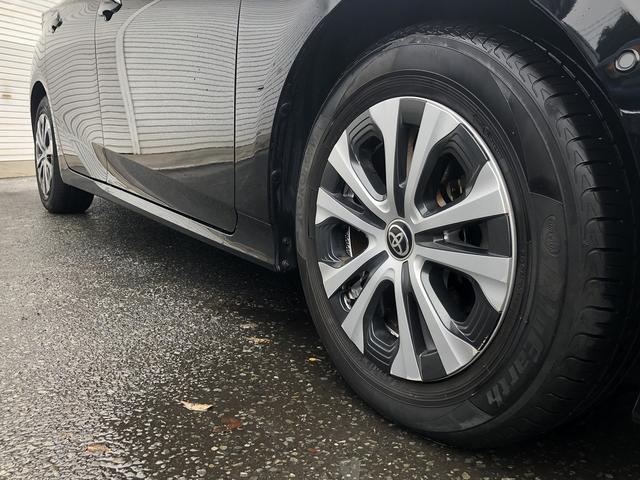 プリウス Ａプレミアム　後期　セーフティセンス　サンルーフ　メーカーナビ　Ｂｌｕｅｔｏｏｔｈ接続　バックカメラ　本革シート　温冷シート　インテリアパネル　駐車支援　ＢＳＭ　ＲＣＴＡ　Ｐソナー　ＡＣ１００Ｖ電源　ＥＴＣ２．０（17枚目）