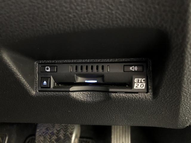 プリウス Ａプレミアム　後期　セーフティセンス　サンルーフ　メーカーナビ　Ｂｌｕｅｔｏｏｔｈ接続　バックカメラ　本革シート　温冷シート　インテリアパネル　駐車支援　ＢＳＭ　ＲＣＴＡ　Ｐソナー　ＡＣ１００Ｖ電源　ＥＴＣ２．０（33枚目）