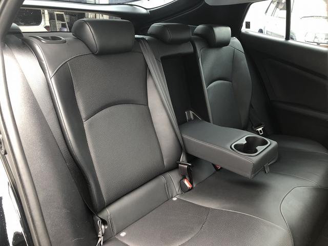 プリウス Ａプレミアム　後期　セーフティセンス　サンルーフ　メーカーナビ　Ｂｌｕｅｔｏｏｔｈ接続　バックカメラ　本革シート　温冷シート　インテリアパネル　駐車支援　ＢＳＭ　ＲＣＴＡ　Ｐソナー　ＡＣ１００Ｖ電源　ＥＴＣ２．０（70枚目）