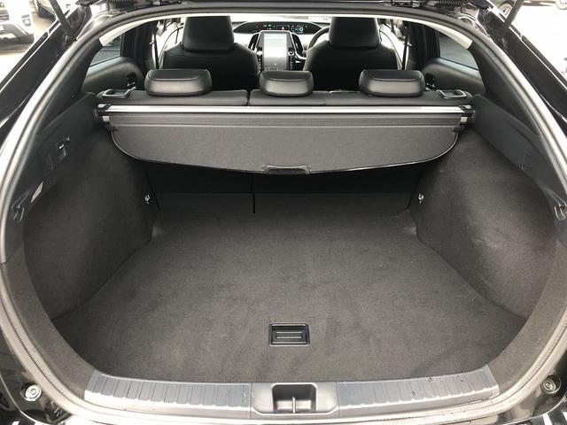 プリウス Ａプレミアム　後期　セーフティセンス　サンルーフ　メーカーナビ　Ｂｌｕｅｔｏｏｔｈ接続　バックカメラ　本革シート　温冷シート　インテリアパネル　駐車支援　ＢＳＭ　ＲＣＴＡ　Ｐソナー　ＡＣ１００Ｖ電源　ＥＴＣ２．０（76枚目）