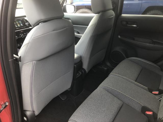 フィット ｅ：ＨＥＶ　ＲＳ　ホンダセンシング　９インチＳＤナビ　フルセグＴＶ　Ｂｌｕｅｔｏｏｔｈ接続　カープレイ　バックカメラ　ハーフレザー　ＥＴＣ２．０　ＬＥＤオートライト　ＵＳＢ充電　パドルシフト　ステアスイッチ　ＣＭＢＳ（23枚目）