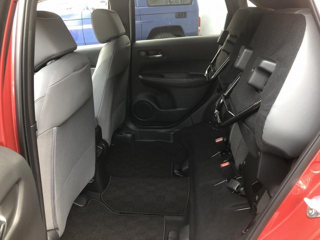 フィット ｅ：ＨＥＶ　ＲＳ　ホンダセンシング　９インチＳＤナビ　フルセグＴＶ　Ｂｌｕｅｔｏｏｔｈ接続　カープレイ　バックカメラ　ハーフレザー　ＥＴＣ２．０　ＬＥＤオートライト　ＵＳＢ充電　パドルシフト　ステアスイッチ　ＣＭＢＳ（26枚目）