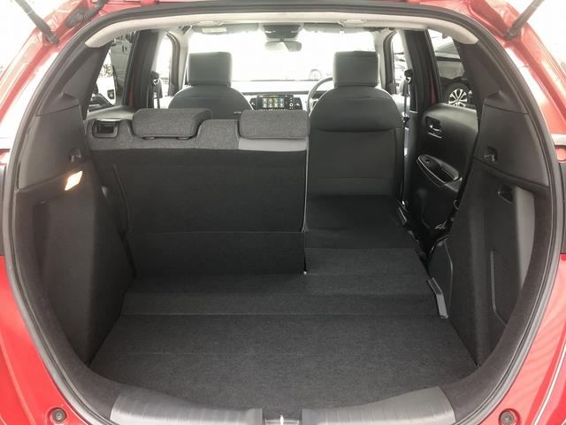 フィット ｅ：ＨＥＶ　ＲＳ　ホンダセンシング　９インチＳＤナビ　フルセグＴＶ　Ｂｌｕｅｔｏｏｔｈ接続　カープレイ　バックカメラ　ハーフレザー　ＥＴＣ２．０　ＬＥＤオートライト　ＵＳＢ充電　パドルシフト　ステアスイッチ　ＣＭＢＳ（67枚目）