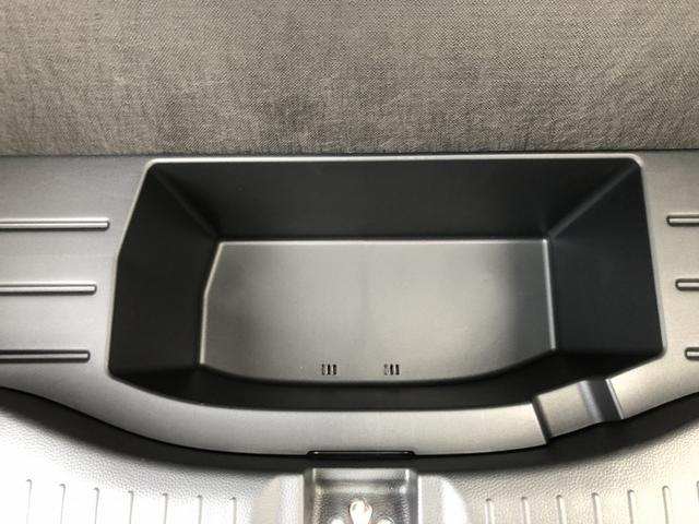 フィット ｅ：ＨＥＶ　ＲＳ　ホンダセンシング　９インチＳＤナビ　フルセグＴＶ　Ｂｌｕｅｔｏｏｔｈ接続　カープレイ　バックカメラ　ハーフレザー　ＥＴＣ２．０　ＬＥＤオートライト　ＵＳＢ充電　パドルシフト　ステアスイッチ　ＣＭＢＳ（68枚目）