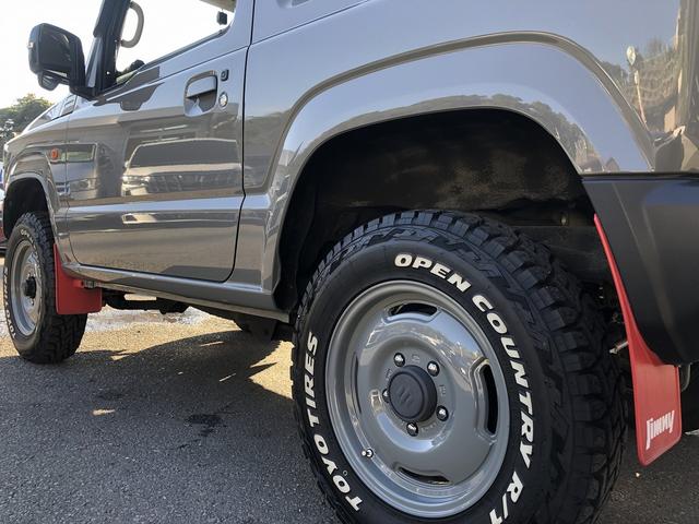 ＪＡＯＳリフトＵＰ　オープンカントリー付ＡＰＩＯ１６インチＡＷ　ＣＬＬＩＮＫリアゲートＢＯＸ　ＩＰＦサイドストレージパネル　サイドバー８型ナビ　ＢＴ接続　Ｂカメラ　アルパインデジタルミラー　前後フォグ