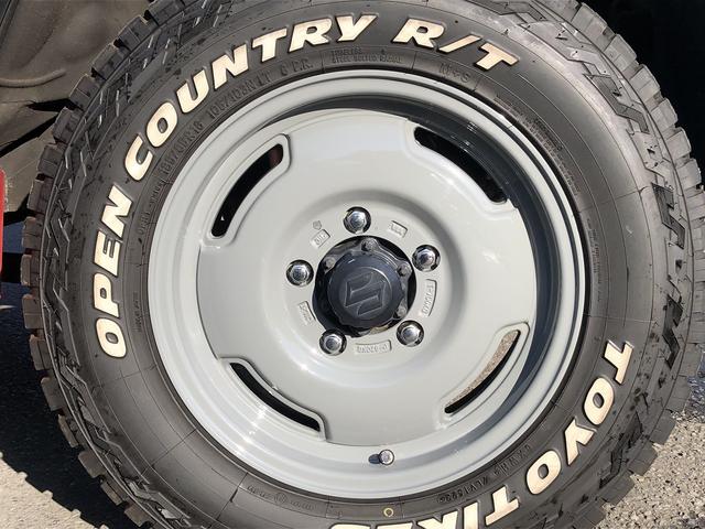 ＪＡＯＳリフトＵＰ　オープンカントリー付ＡＰＩＯ１６インチＡＷ　ＣＬＬＩＮＫリアゲートＢＯＸ　ＩＰＦサイドストレージパネル　サイドバー８型ナビ　ＢＴ接続　Ｂカメラ　アルパインデジタルミラー　前後フォグ