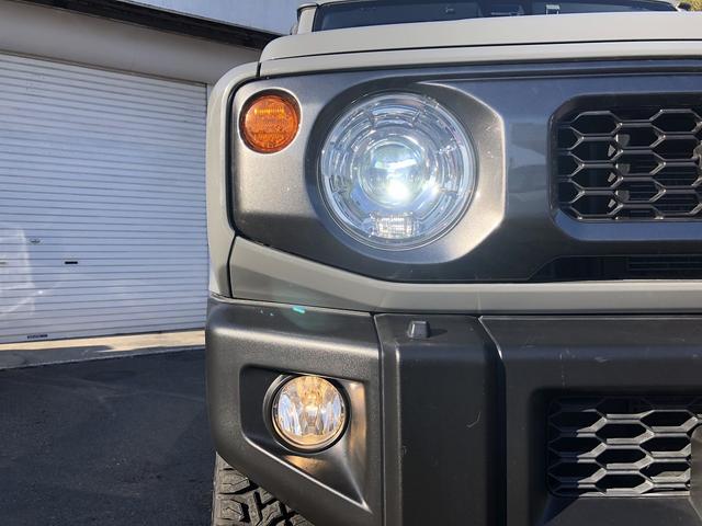 ＪＡＯＳリフトＵＰ　オープンカントリー付ＡＰＩＯ１６インチＡＷ　ＣＬＬＩＮＫリアゲートＢＯＸ　ＩＰＦサイドストレージパネル　サイドバー８型ナビ　ＢＴ接続　Ｂカメラ　アルパインデジタルミラー　前後フォグ