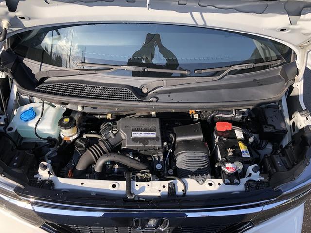 N-BOXカスタム G・Lターボホンダセンシング メモリナビ フルセグTV Bluetooth接続 バックカメラ ETC パドルシフト Wパワスラ ステアスイッチ ハーフレザー LEDオートライト&フォグ ロールシェード CMBS LKAS ACC(11枚目)