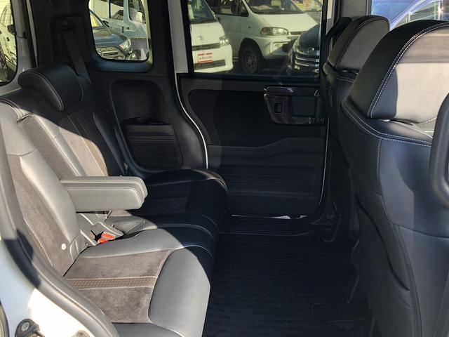 N-BOXカスタム G・Lターボホンダセンシング メモリナビ フルセグTV Bluetooth接続 バックカメラ ETC パドルシフト Wパワスラ ステアスイッチ ハーフレザー LEDオートライト&フォグ ロールシェード CMBS LKAS ACC(23枚目)