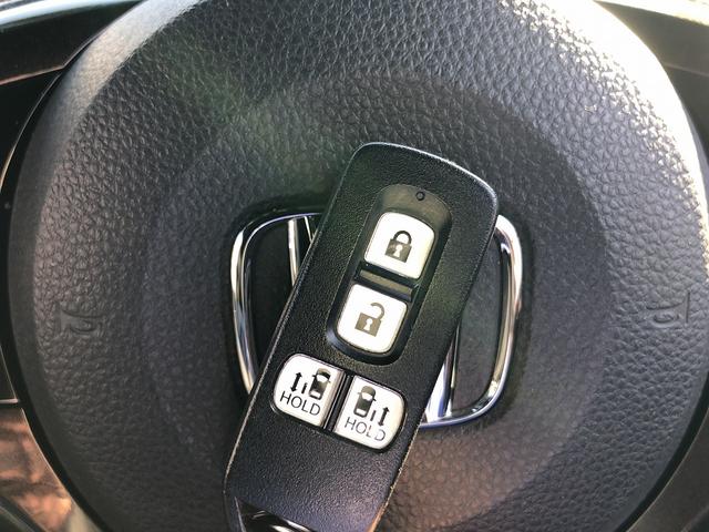 N-BOXカスタム G・Lターボホンダセンシング メモリナビ フルセグTV Bluetooth接続 バックカメラ ETC パドルシフト Wパワスラ ステアスイッチ ハーフレザー LEDオートライト&フォグ ロールシェード CMBS LKAS ACC(44枚目)