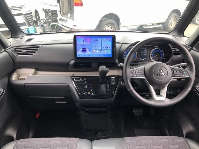 デリカミニ Ｔ　プレミアム　４ＷＤ　１０インチＤＳＰオーディオ　アラウンドビューカメラ　デジタルミラー　ハンズフリーＷパワスラ　ハーフレザー　シート・ステアヒータ　パドルシフト　マイパイロット　レーンキープ　Ｐソナー　標識検知（3枚目）