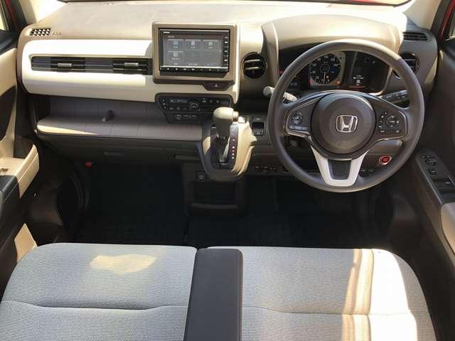 N-WGN Lホンダセンシング SDナビ Bluetooth接続 バックカメラ パーキングソナー ETC USB充電 シートヒータ オートライト ステアスイッチ CMBS LKAS ACC 先行車発進告知 標識検知 オートハイビーム(3枚目)