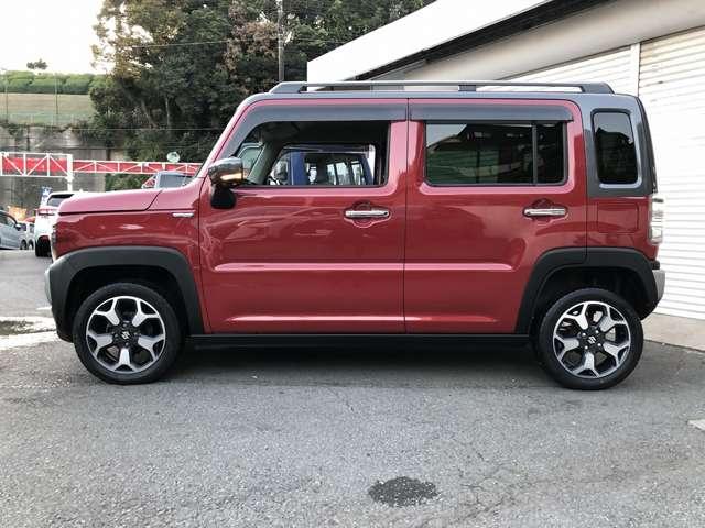 ハスラー Ｊスタイル　２トーン　ＤＣＢＳ　９インチナビ　ＢＴ・ＵＳＢ・カープレイ接続　全方位モニター　ルーフレール　Ｗシートヒーター　ＬＥＤオートライト＆フォグ　Ｐセンサー　標識認識　先行車発進　誤発進抑制　禁煙（10枚目）