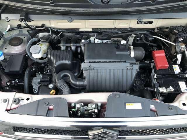 ハスラー Ｊスタイル　２トーン　ＤＣＢＳ　９インチナビ　ＢＴ・ＵＳＢ・カープレイ接続　全方位モニター　ルーフレール　Ｗシートヒーター　ＬＥＤオートライト＆フォグ　Ｐセンサー　標識認識　先行車発進　誤発進抑制　禁煙（11枚目）