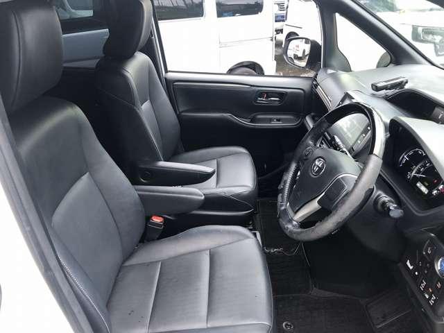 エスクァイア ハイブリッドＧｉ　１０型ＳＤナビ　フルセグ　ＢＴ　Ｂカメ　後席Ｍ　ステアＳＷ　ＥＴＣ　ＬＥＤオートライト・フォグ　１タッチＷパワスラ　Ｗ温シート　ロールシェード　クルコン　Ｐソナー　プリクラッシュ　ＬＤＡ（58枚目）