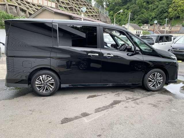 セレナ ｅ－パワー　ハイウェイスターＶ　１２．３型ナビ全方位Ｍ後席ＭデジタルＭ禁煙（6枚目）