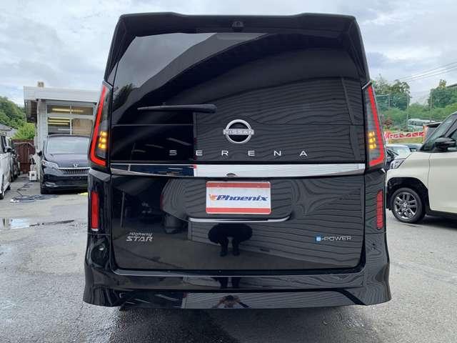 セレナ ｅ－パワー　ハイウェイスターＶ　１２．３型ナビ全方位Ｍ後席ＭデジタルＭ禁煙（8枚目）