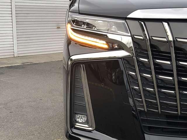 アルファード 2.5S タイプゴールド 後期 9型DAナビ BT・USB・カープレイ接続 Bカメラ セーフティセンス パワーゲート 3眼LEDオートライト&フォグ AC100V電源 1タッチWパワスラ 半革シート ウッドステア ETC2.0(52枚目)