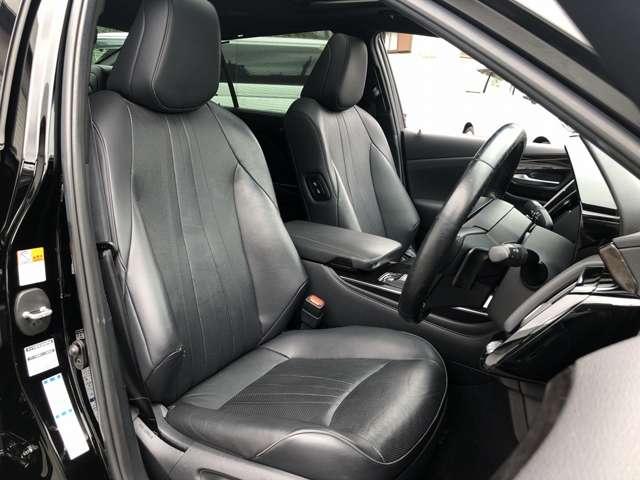 クラウンハイブリッド Ｇ－エグゼクティブ　Ｆｏｕｒ　メーカーナビ　プレミアムサウンド　電動ムーンルーフ　パノラミックビューモニタ　パーキングアシスト　デジタルミラー　ＡＣ１００Ｖ電源　ワイヤレス充電　セーフティＳ　温冷本革シート　３眼ＬＥＤ　ＥＴＣ（22枚目）