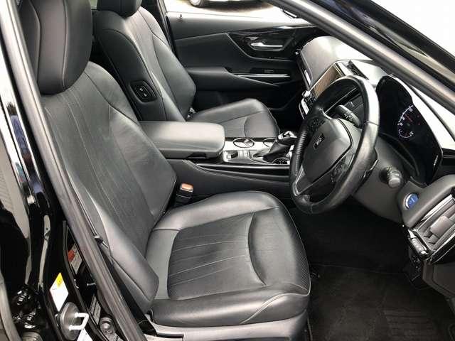 クラウンハイブリッド Ｇ－エグゼクティブ　Ｆｏｕｒ　メーカーナビ　プレミアムサウンド　電動ムーンルーフ　パノラミックビューモニタ　パーキングアシスト　デジタルミラー　ＡＣ１００Ｖ電源　ワイヤレス充電　セーフティＳ　温冷本革シート　３眼ＬＥＤ　ＥＴＣ（65枚目）