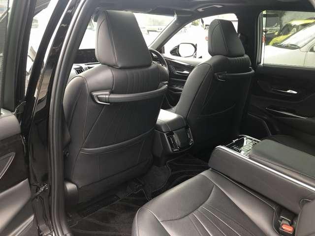 クラウンハイブリッド Ｇ－エグゼクティブ　Ｆｏｕｒ　メーカーナビ　プレミアムサウンド　電動ムーンルーフ　パノラミックビューモニタ　パーキングアシスト　デジタルミラー　ＡＣ１００Ｖ電源　ワイヤレス充電　セーフティＳ　温冷本革シート　３眼ＬＥＤ　ＥＴＣ（69枚目）