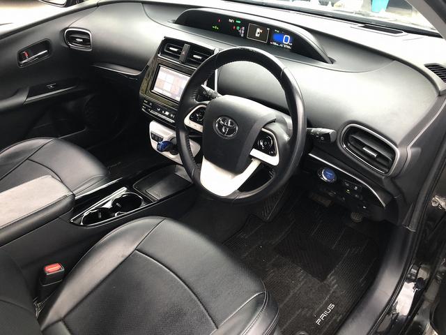 プリウス A モデリスタアップグレードスタイル セーフティセンス メモリナビ Bluetooth接続 バックカメラ 駐車支援 HUD LEDオートライト ETC ステアスイッチ Pソナー BSM レーダークルーズ(21枚目)