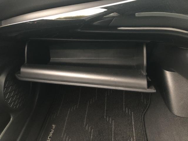 プリウス A モデリスタアップグレードスタイル セーフティセンス メモリナビ Bluetooth接続 バックカメラ 駐車支援 HUD LEDオートライト ETC ステアスイッチ Pソナー BSM レーダークルーズ(79枚目)