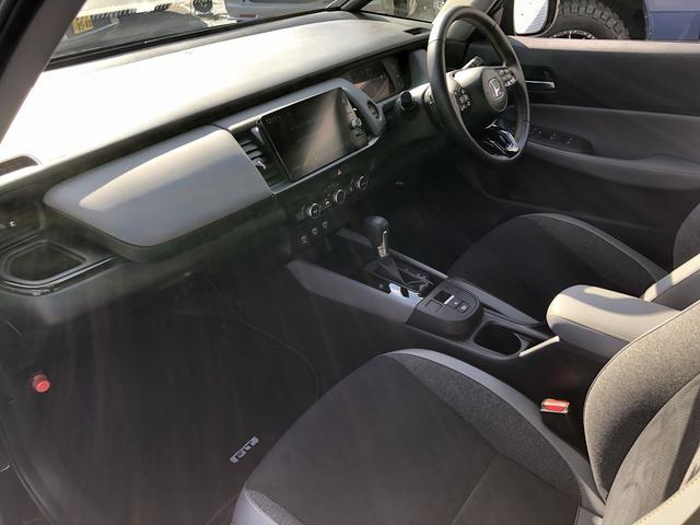 フィット ｅ：ＨＥＶ　ＲＳ　ホンダセンシング　衝突軽減　９型ワイドナビ　ＢＴ　カープレイ　Ｂカメ　Ｐソナー　前後ドラレコ　ステアＳＷ　パドルシフト　ＬＥＤオートライト　ＬＫＡＳ　ＡＣＣ　誤発進抑制　オートハイビーム　ＥＴＣ２．０（22枚目）