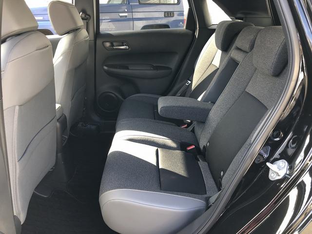 フィット ｅ：ＨＥＶ　ＲＳ　ホンダセンシング　衝突軽減　９型ワイドナビ　ＢＴ　カープレイ　Ｂカメ　Ｐソナー　前後ドラレコ　ステアＳＷ　パドルシフト　ＬＥＤオートライト　ＬＫＡＳ　ＡＣＣ　誤発進抑制　オートハイビーム　ＥＴＣ２．０（24枚目）