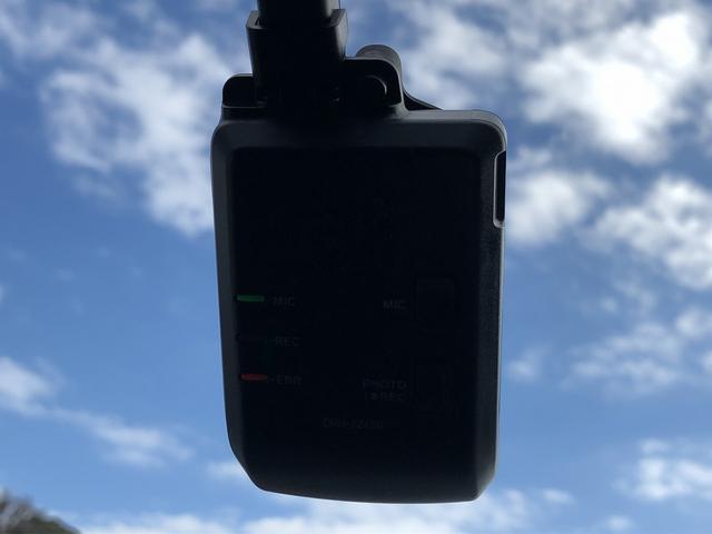 フィット ｅ：ＨＥＶ　ＲＳ　ホンダセンシング　衝突軽減　９型ワイドナビ　ＢＴ　カープレイ　Ｂカメ　Ｐソナー　前後ドラレコ　ステアＳＷ　パドルシフト　ＬＥＤオートライト　ＬＫＡＳ　ＡＣＣ　誤発進抑制　オートハイビーム　ＥＴＣ２．０（34枚目）